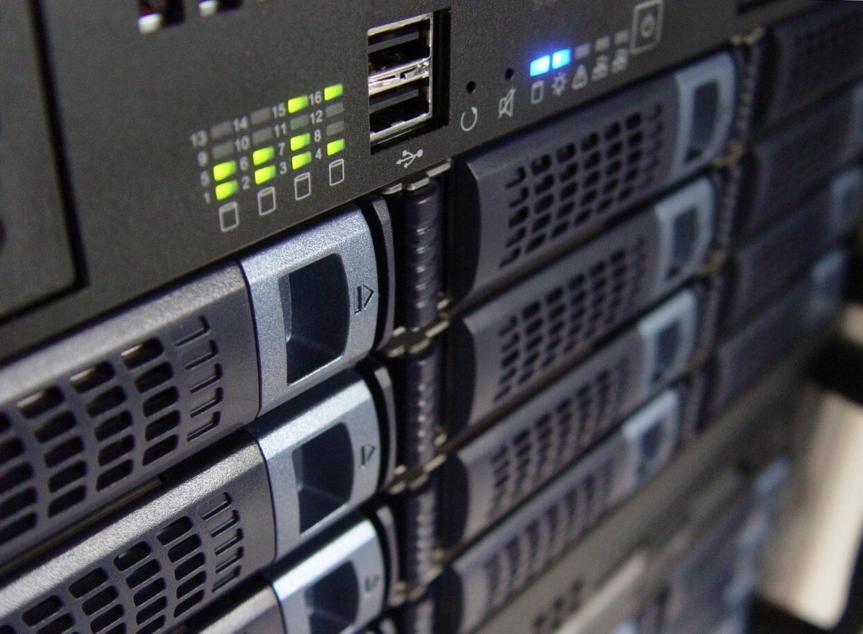 vps bérlés rackforest