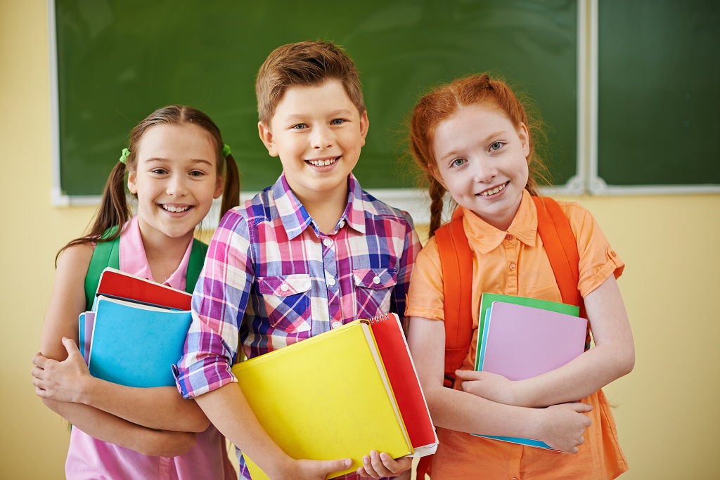 iskolai kiegészítők gyerekeknek